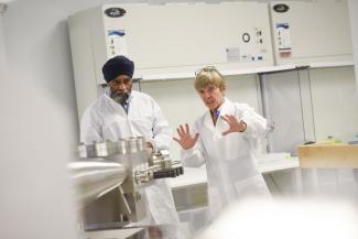 Professor Dominique Weis describes the instruments at nUBC